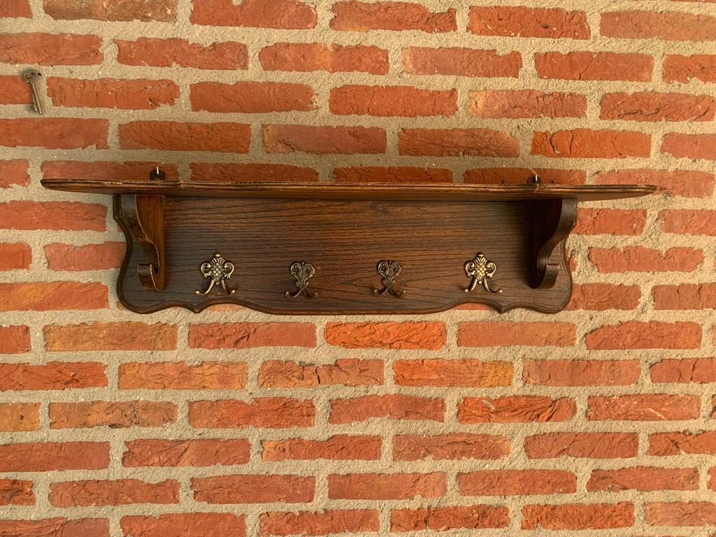 Houten kapstok, Ophalen, Gebruikt