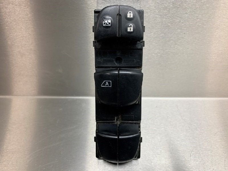 COMMUTATEUR VITRES ELECTRIQUES Nissan Qashqai (J11), Utilisé, Nissan