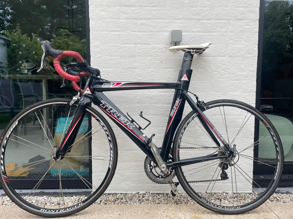 Vélo de course Trek Equinox E7, Enlèvement, 28 pouces, Plus de 20 vitesses, 53 à 57 cm