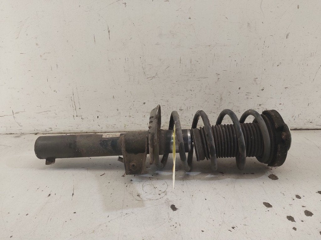 AMORTISSEUR OU ABSORBEUR DE CHOC AVANT GAUCHE (|1T0413031DA|, Auto-Union-Straße  1,
85057  Ingolstadt, DE, Info@audi.de, Audi