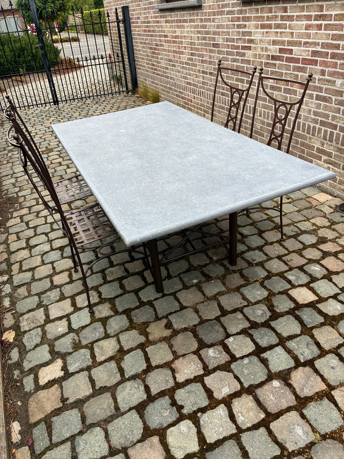 Terrastafel met bijhorende stoelen., Tuin en Terras, Ophalen, Nieuw