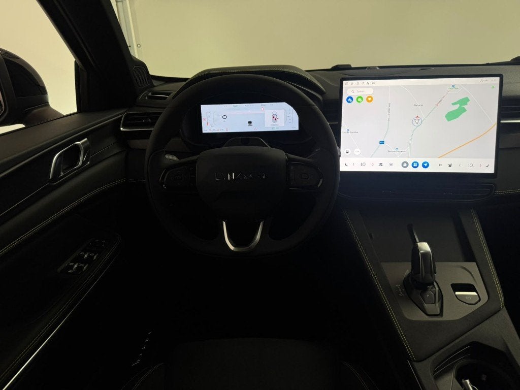 Lynk&Co 01 PHEV 1.5T PHEV Core, Auto's, Dealer onderhouden, 4 cilinders, Zwart, 5 zetels