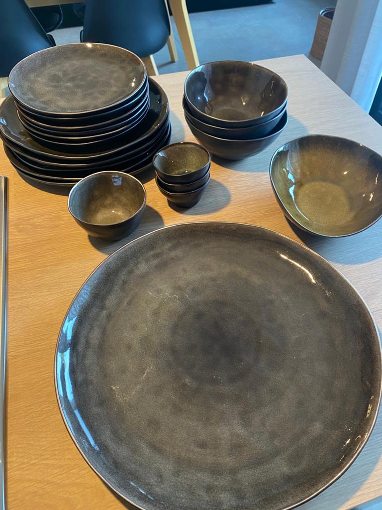 Servies Pascal Naessens - set, Huis en Inrichting, Keuken | Servies, Compleet servies, Effen, Keramiek, Ophalen