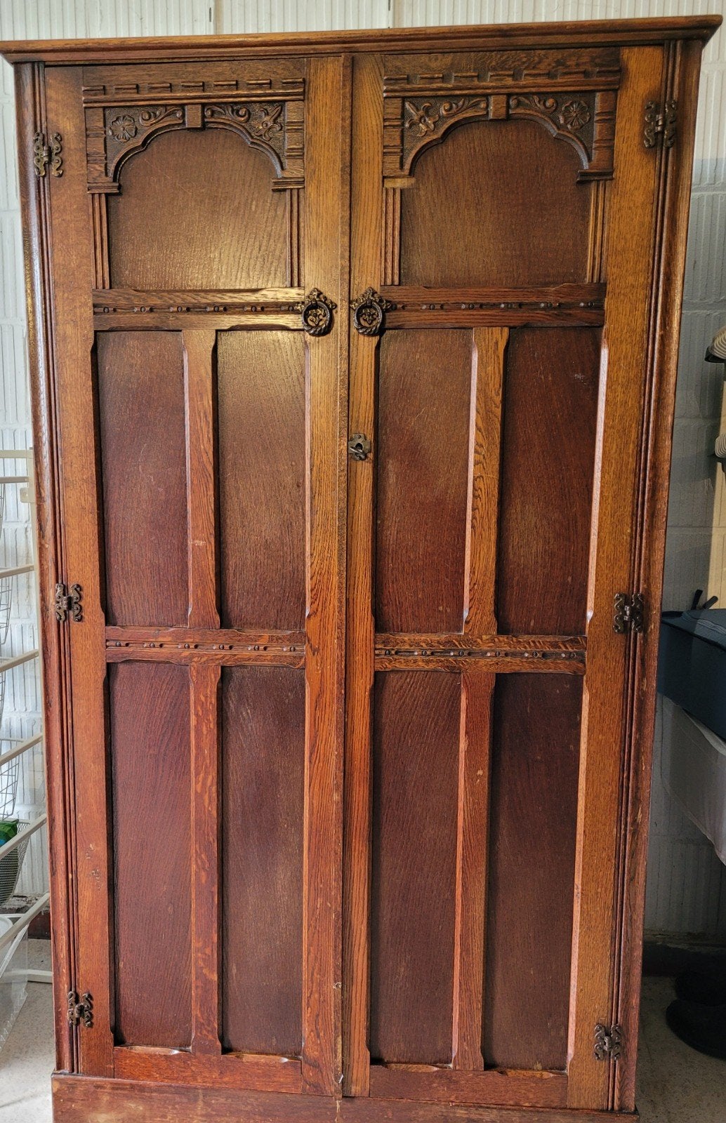 Armoire antique vintege, Antiquités & Art, Enlèvement