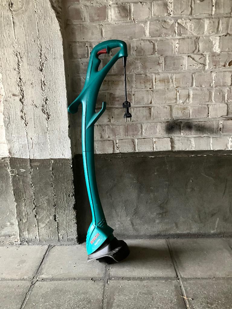 Grastrimmer, Ophalen, Gebruikt, BOSCH, 10 tot 30 cm