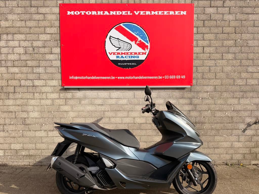 Honda PCX125, Bedrijf, Scooter
