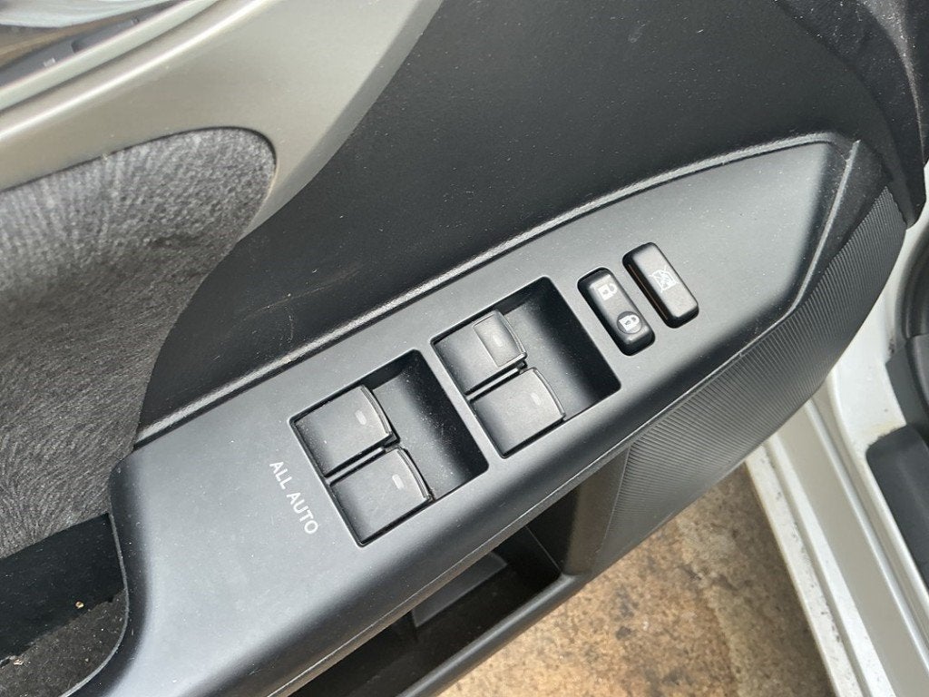 RAAMSCHAKELAAR Lexus CT 200h (|8404033100|), Lexus-infoservice@lexus.de, Gebruikt, Lexus, Toyota-Allee 2
50858  Köln, DE