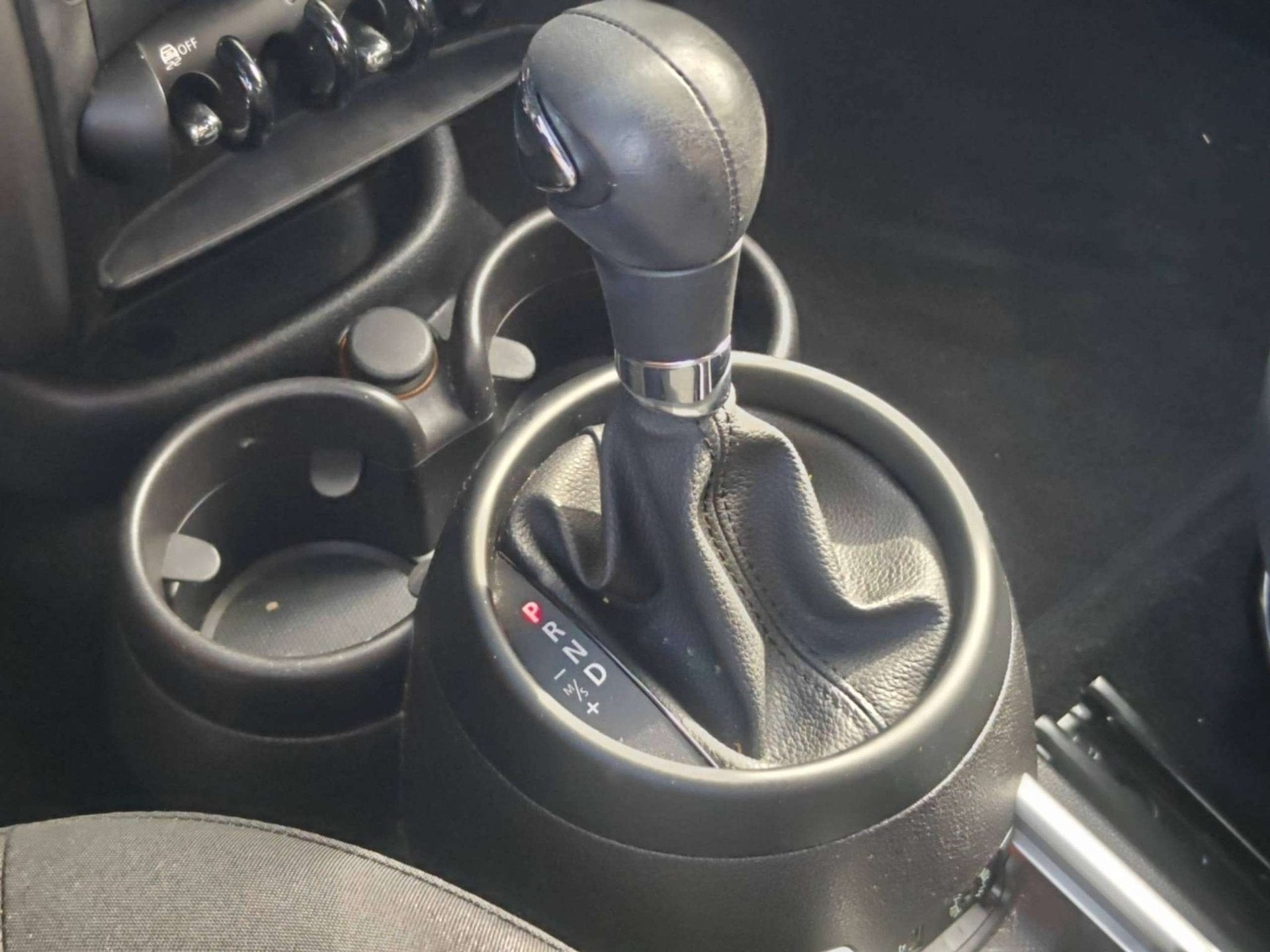 MINI One Countryman 1.6i AUTOMAAT / Airco / Cruise / Bluetoo, Autos, Mini, https://public.car-pass.be/vhr/bde22006-b56c-43e8-8c9d-98dbc19c8567