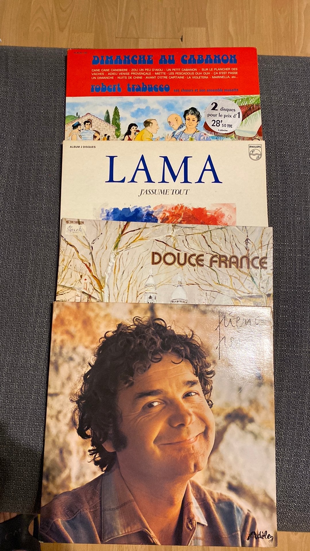 4 albums de 33 tours, Livres, Enlèvement