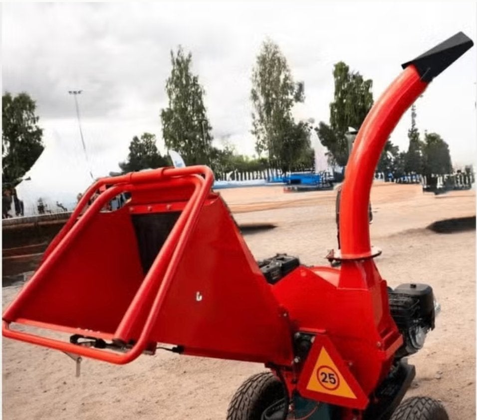 SEMIPROFESSIONELE HAKSELAAR / HOUTVERSNIPPERAAR, tot 120 mm, Ophalen of Verzenden, Nieuw, Benzine