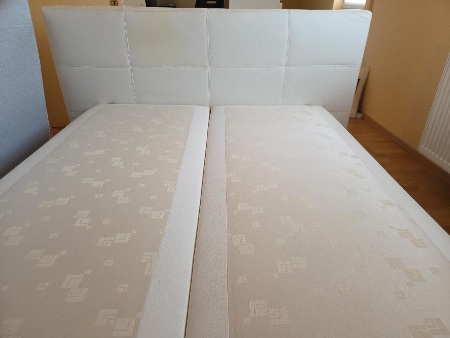 Gratis - boxspring 200 op 160 cm., Huis en Inrichting, Ophalen, Wit, 200 cm, 80 cm