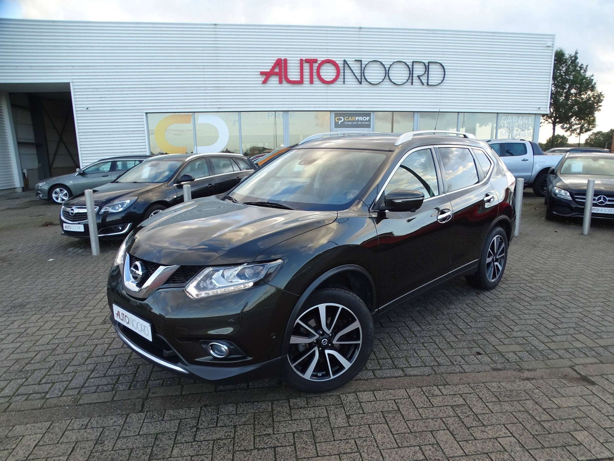 Nissan X-Trail X-Trail 1.6 dCi Tekna * TOPSTAAT! (bj 2016), Auto's, Voorwielaandrijving, Gebruikt, 4 cilinders, Leder