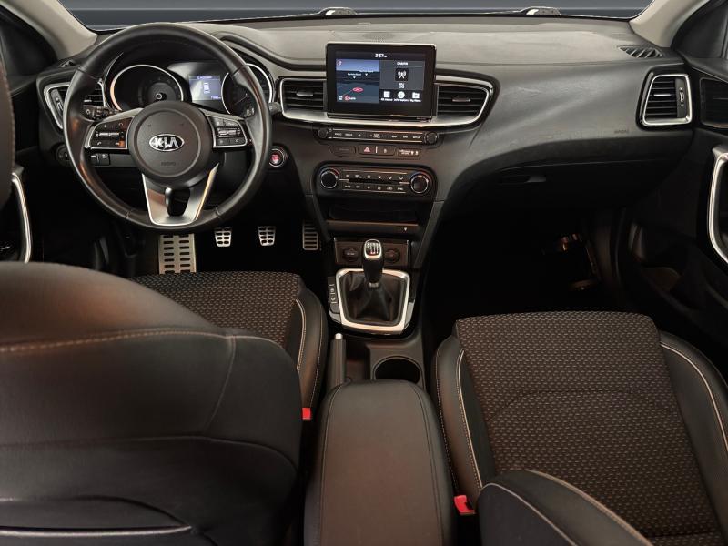 Kia Ceed GPS*Caméra*Carplay*Capteurs Ar*Clim auto, Autos, Achat, 998 cm³, Euro 6, Entreprise