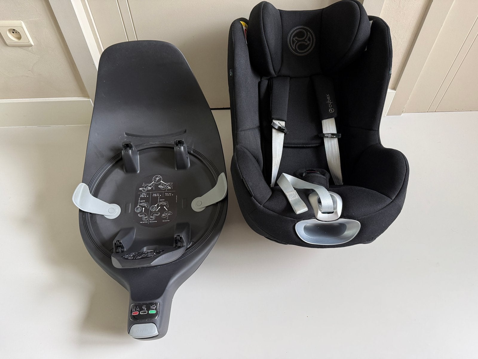 Cybex sirona T i-size (black) + T base, Gebruikt, 0 t/m 18 kg, Ophalen, Overige merken