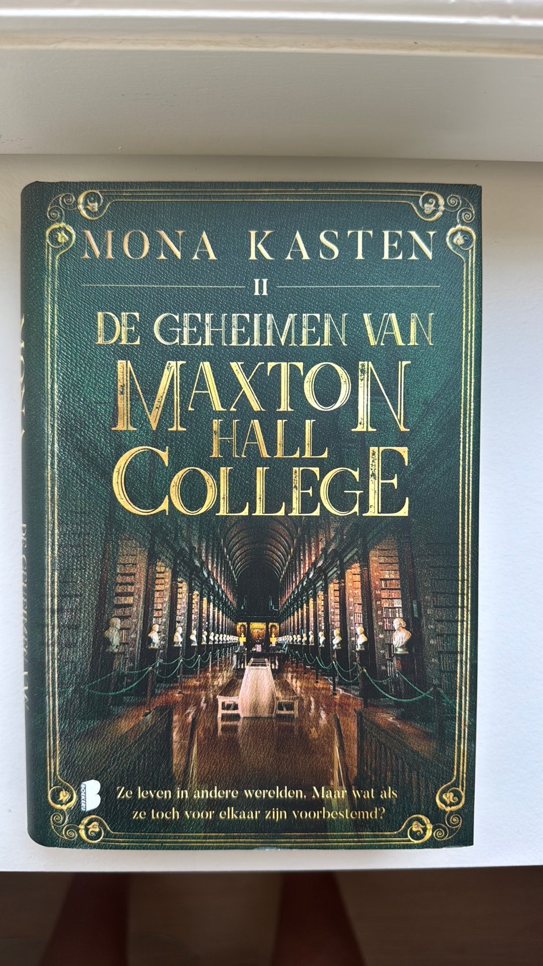 Les secrets du Maxton Hall College - Mona Kasten, Enlèvement ou Envoi, Comme neuf