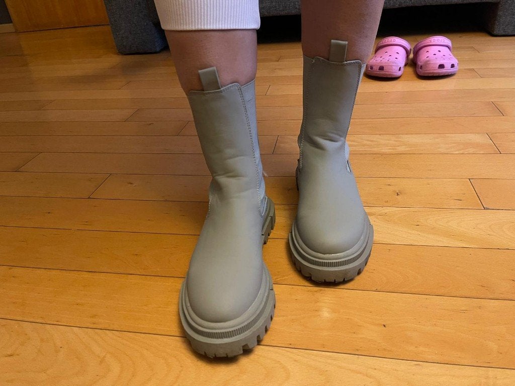 bershka shoes schoen chaussure 38 white of grey, Kleding | Dames, Ophalen, Lage of Enkellaarzen, Nieuw, Bershka