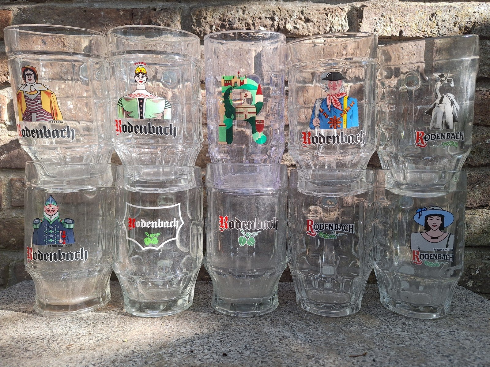 10 verschillende Rodenbach bier halve liter potten, Ophalen