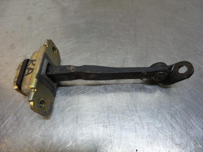 Butée 4portes arrière droite d'un Hyundai Matrix (Matrix 0, -, Utilisé, Hyundai, -