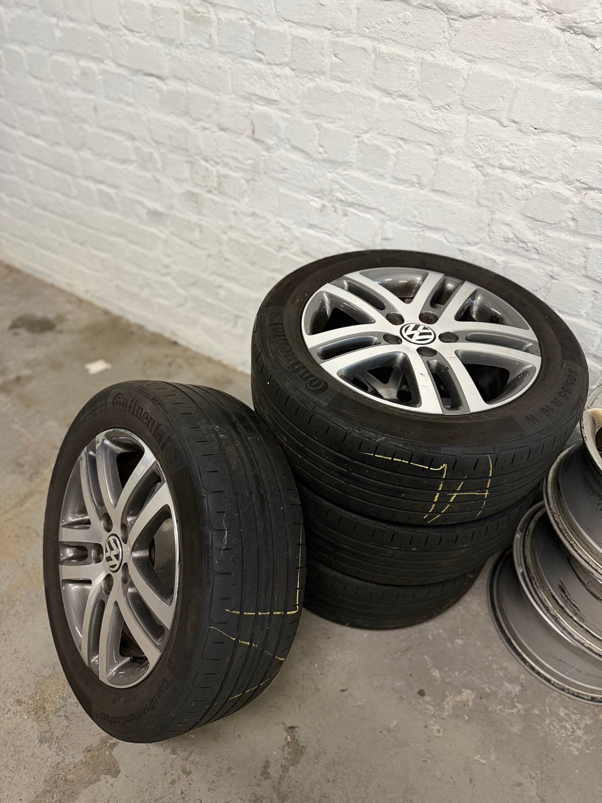 Jantes VW 205/55R16, Autos : Pièces & Accessoires, Pneus & Jantes, Enlèvement ou Envoi, Pneus été, Pneu(s)