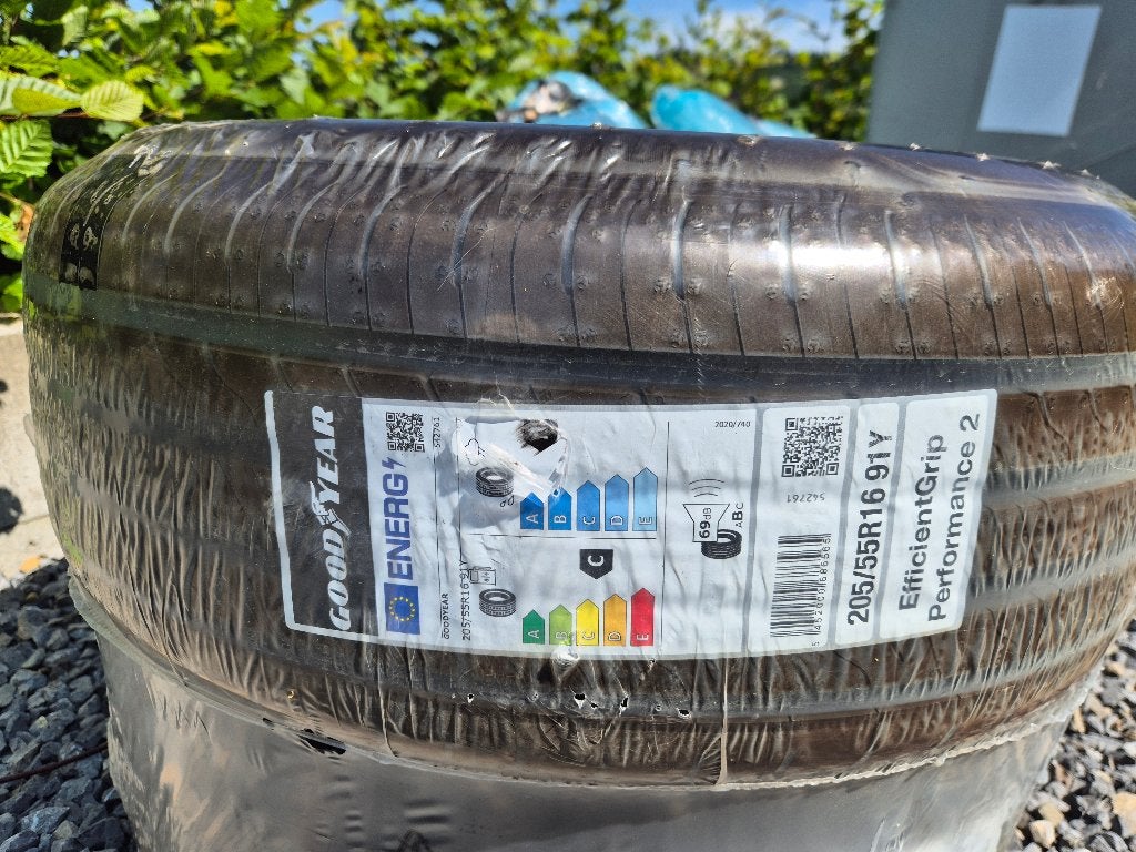 Pneus neufs, Autos : Pièces & Accessoires, Pneus & Jantes, Neuf, 4 Saisons, 16 pouces, 205 mm