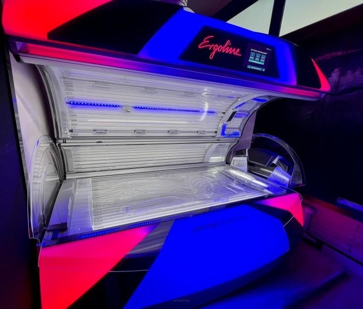 ERGOLINE PRESTIGE FUSION, Elektronische apparatuur, Zonnebanken en Gezichtsbruiners, Ophalen, Gebruikt, Zonnebank dubbelzijdig