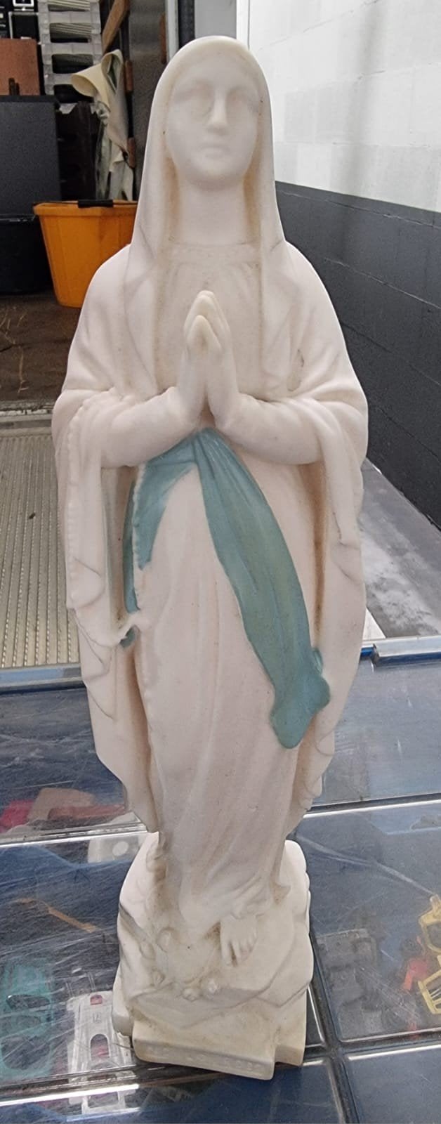 Différents saints représentent Marie, Jésus,.., Enlèvement