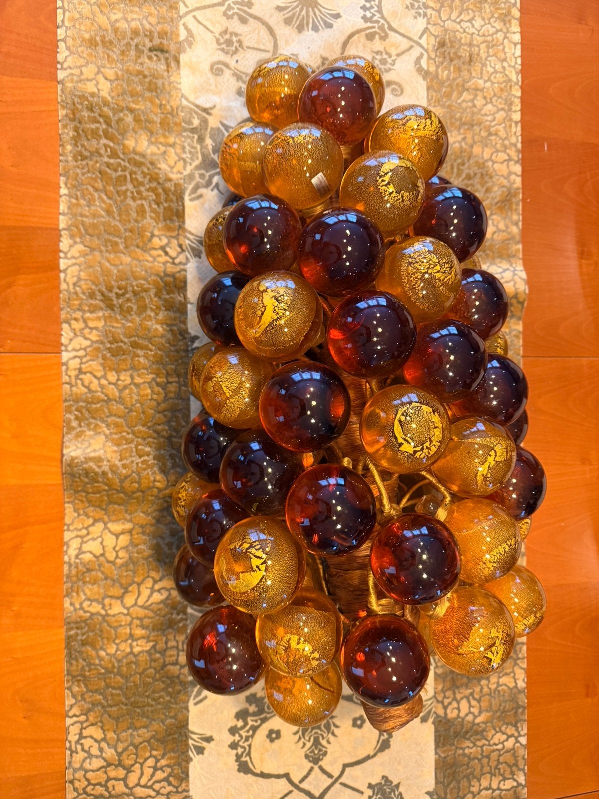 Murano druiventros, Ophalen
