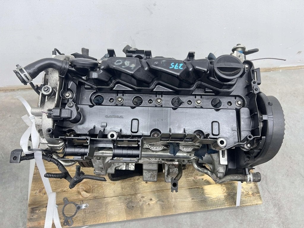 Moteur D4204T5 Nu VOLVO V70 XC70 S60 V60 S80 XC60, Autos : Pièces & Accessoires, Envoi, Utilisé, Daihatsu