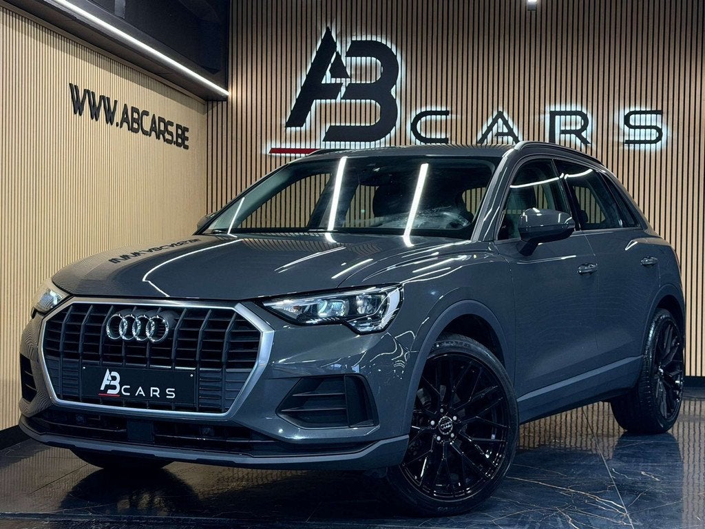 Audi Q3 35 TDi * GARANTIE 12 MOIS LINE * S PORT * AUTO *, Auto's, Automaat, Bi-Xenon koplampen, Gebruikt, 4 cilinders