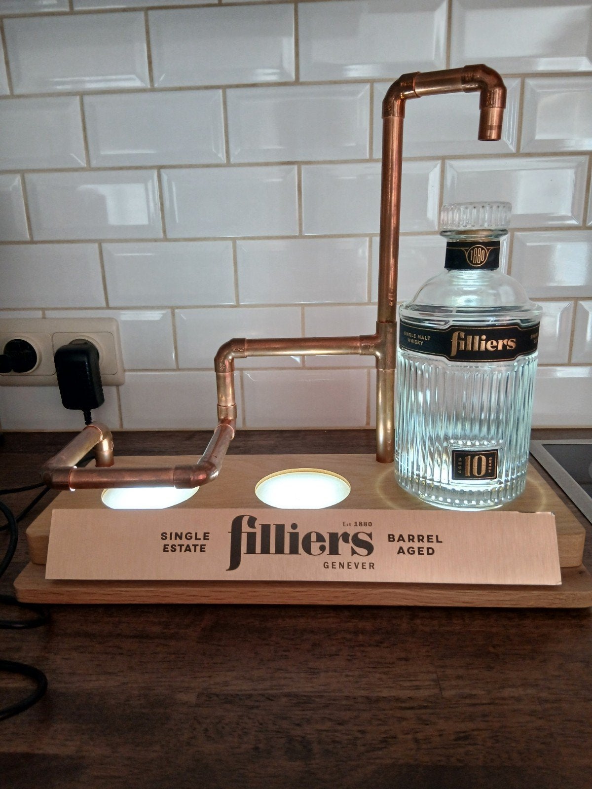 display met verlichting voor de man cave of de verzamelaar, Verzamelen, Biermerken, Ophalen, Nieuw