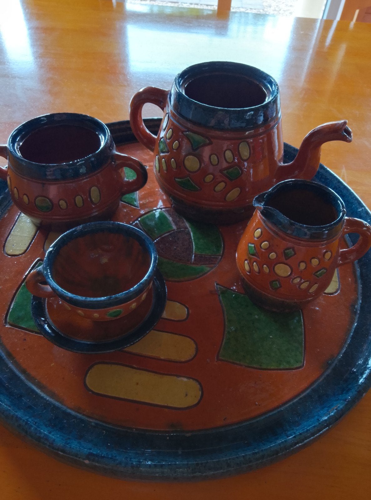 aardewerken plateau met servies, Huis en Inrichting, Keuken | Servies, Ophalen