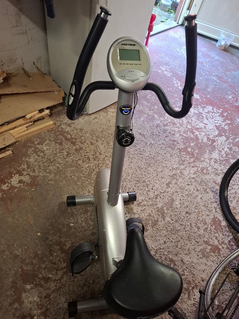 Vélo, Enlèvement, Utilisé, Jambes, Vélo d'appartement
