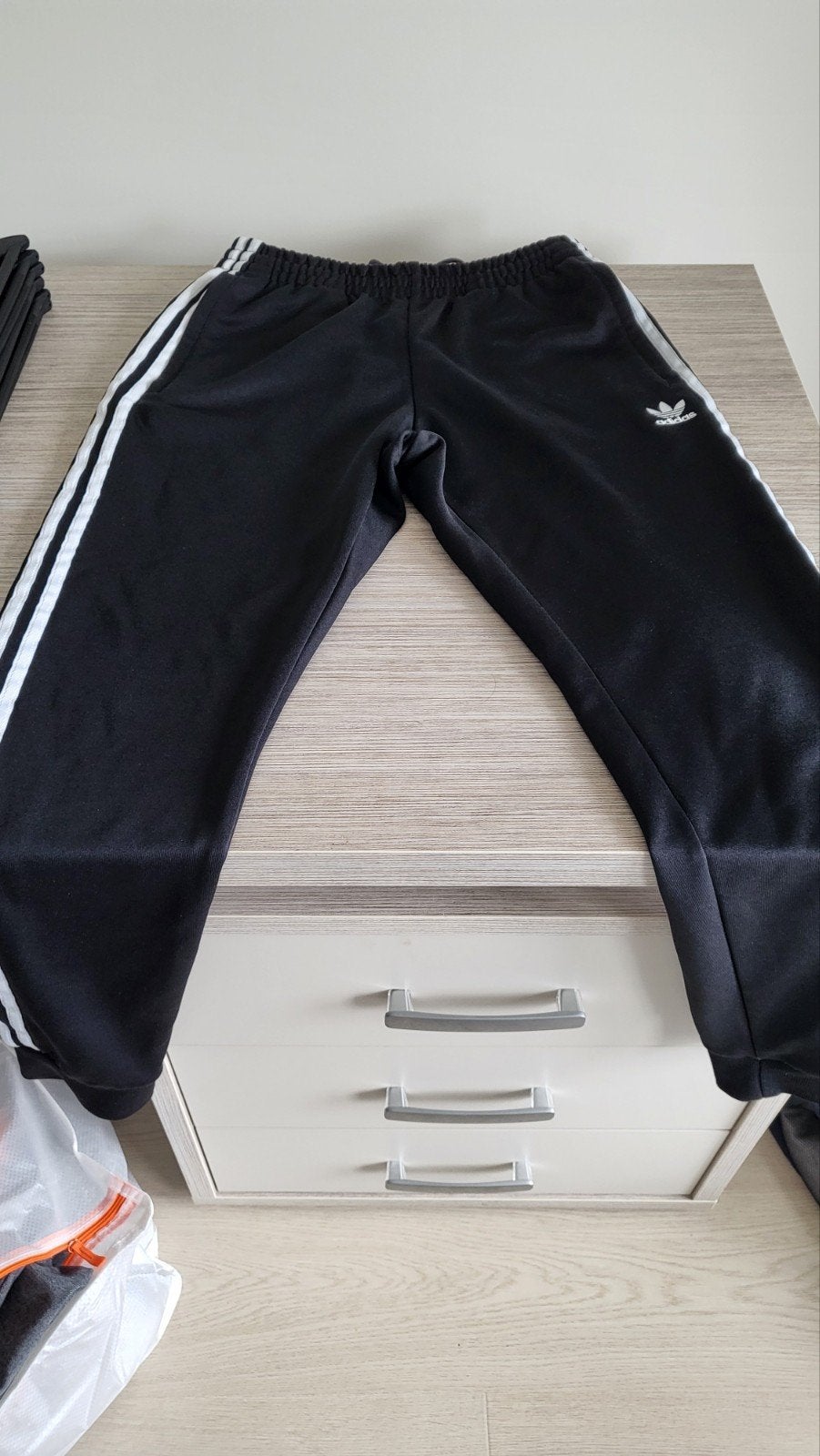 Pantalon adidas taille M en parfait état, Enlèvement ou Envoi, Comme neuf, Adidas, Bleu