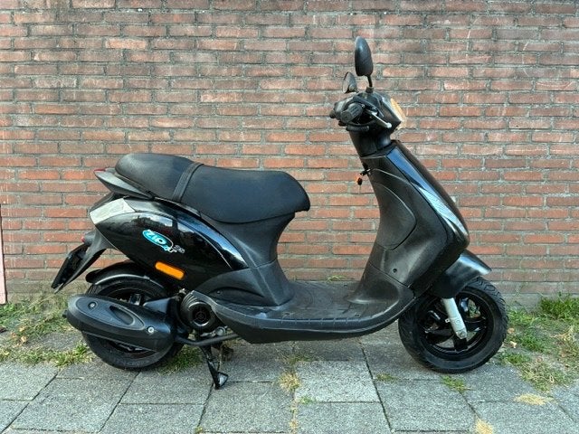 A KLASSE PIAGGIO ZIP 4 TAKT 2V BOUWJAAR 2018 !!, Ophalen, Gebruikt, Zip, Klasse A (25 km/u)