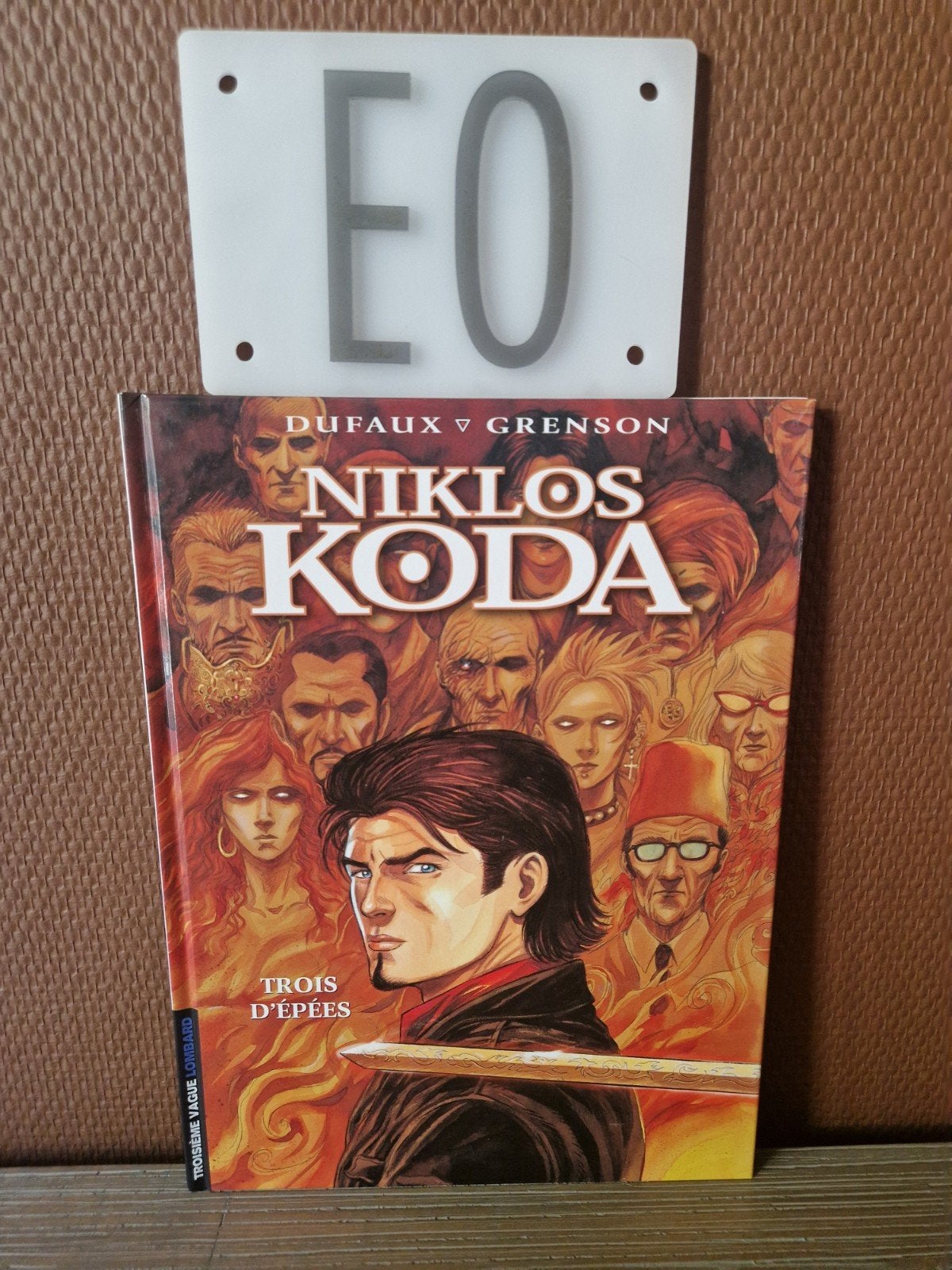 Bd niklos koda 10,EO, avec 4 cartes de tarot, Enlèvement ou Envoi
