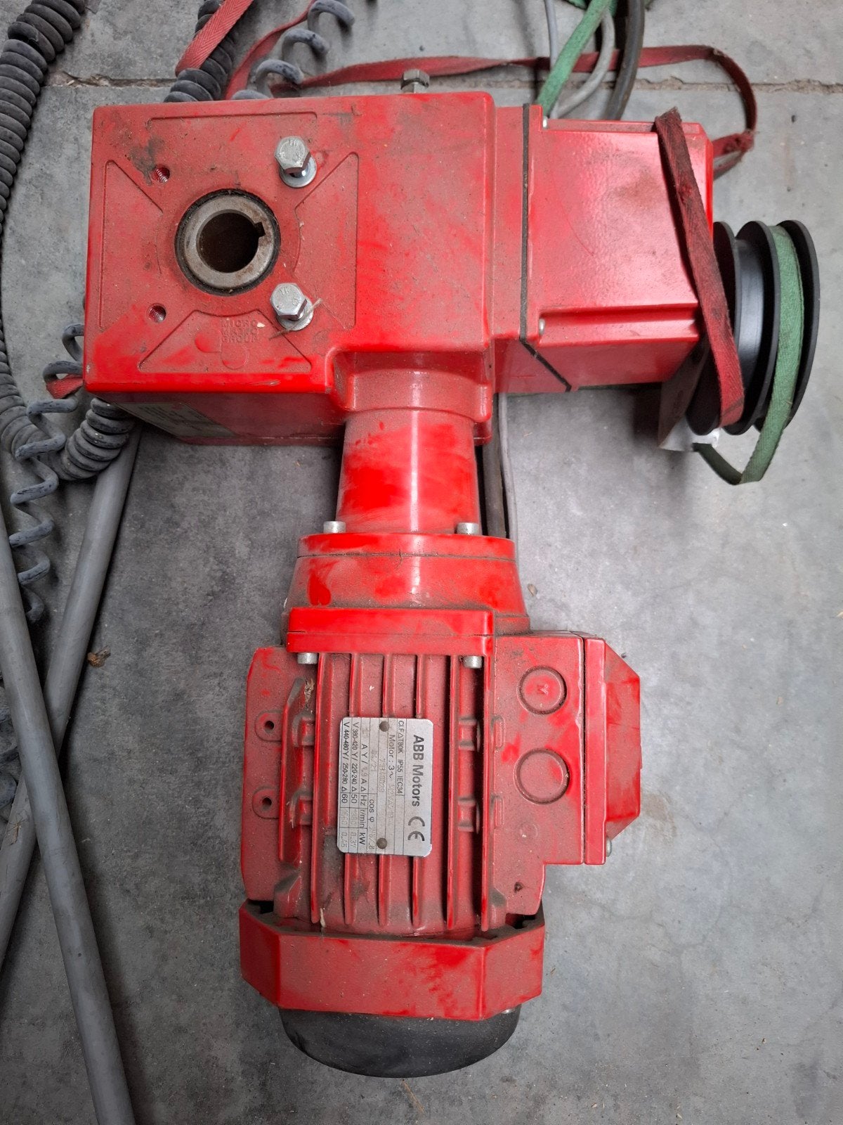 motor sectionaalpoort, Ophalen