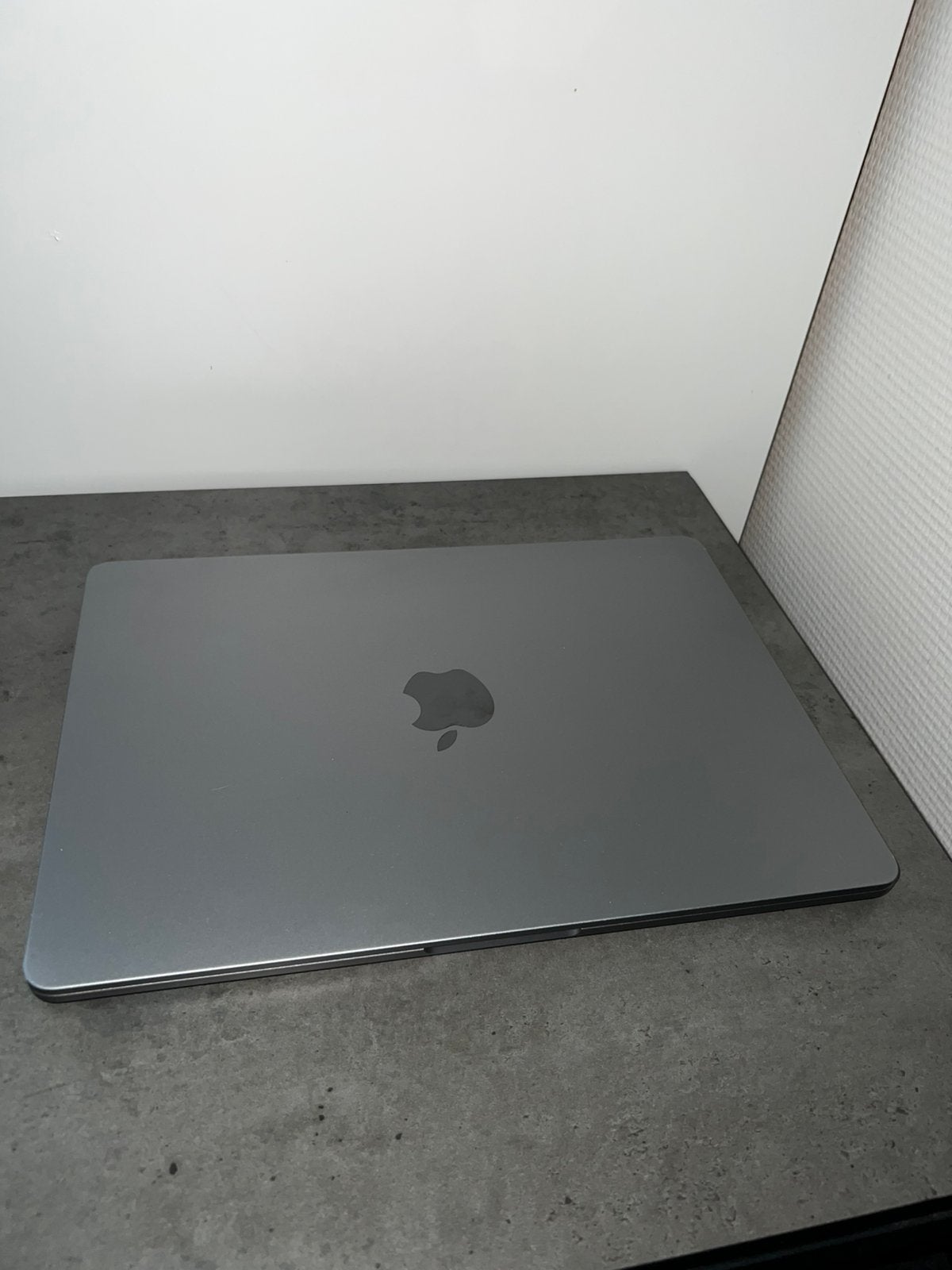 MacBook Air 13 inch 2024 256 GB met nog een jaar garantie, Enlèvement, Comme neuf, 13 pouces, SSD