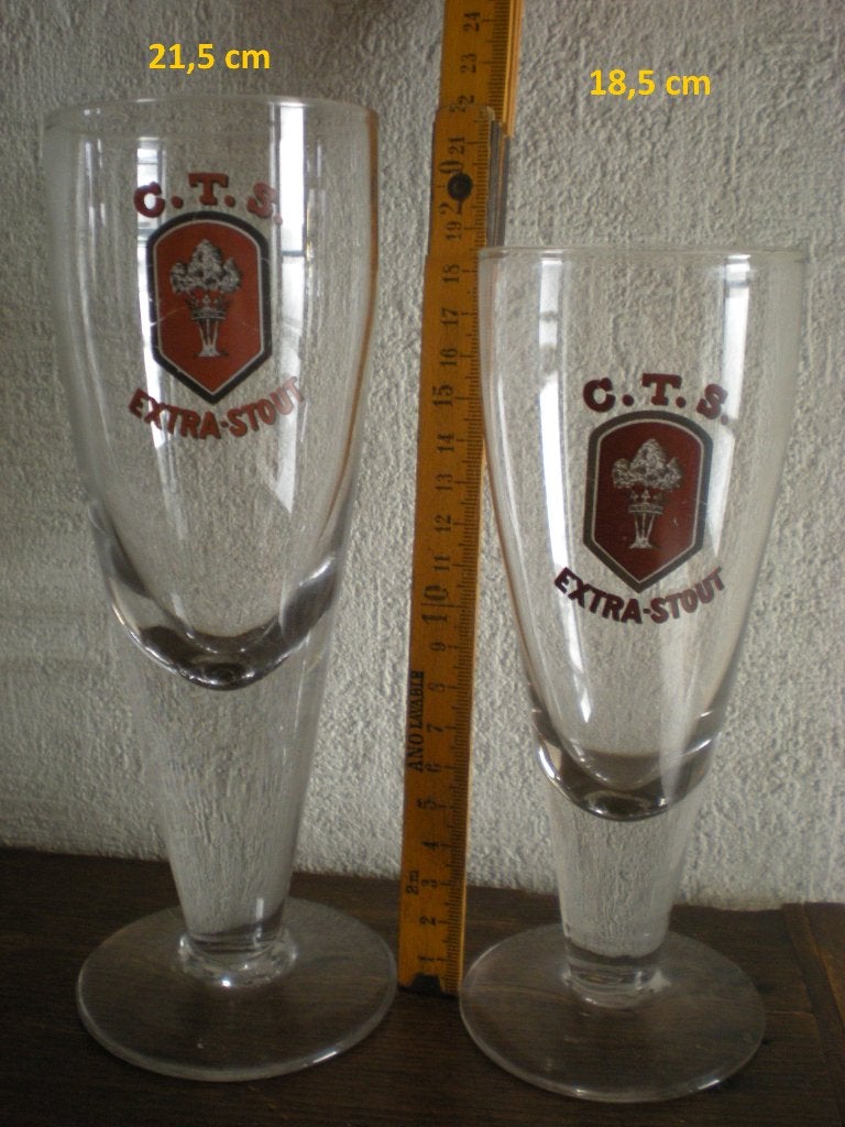 C.T.S Extra stout  -  deux verres différents, Collections, Marques de bière, Enlèvement ou Envoi, Comme neuf, Verre ou Verres