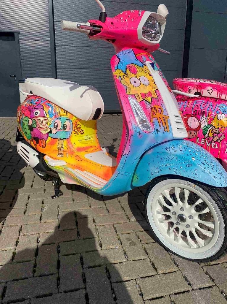 Vespa Sprint 125 X ART HUGO, Neuf, 125 cm³, Enlèvement, Essence