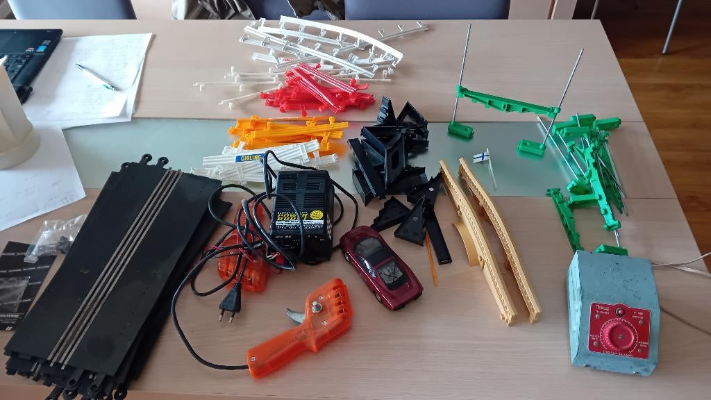 Scalextric, Enlèvement ou Envoi, Circuit