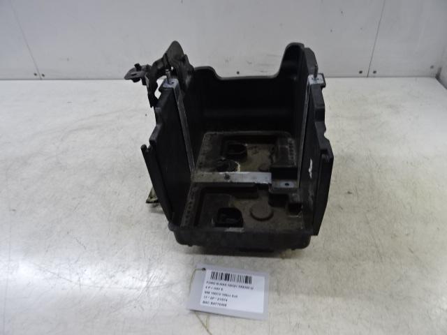 BAC A BATTERIE Ford B-Max (JK8) (01-2012/-), Autos : Pièces & Accessoires, Batteries & Accessoires, Ford, Utilisé