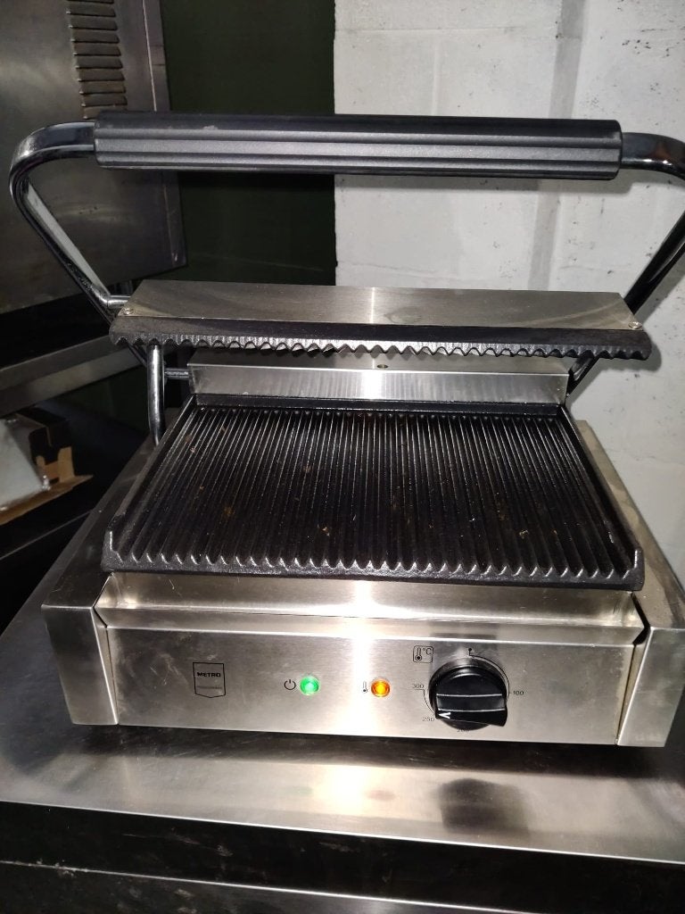 PROFESSIONAL Contact grill, Enlèvement