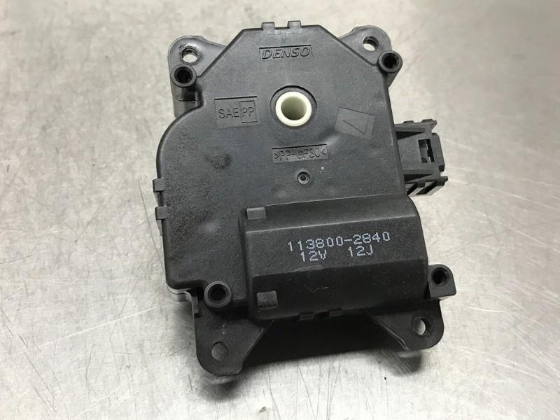 ACTIONNEUR MOTEUR VOLET CHAUFFAGE Toyota Auris (E15), Utilisé, Toyota