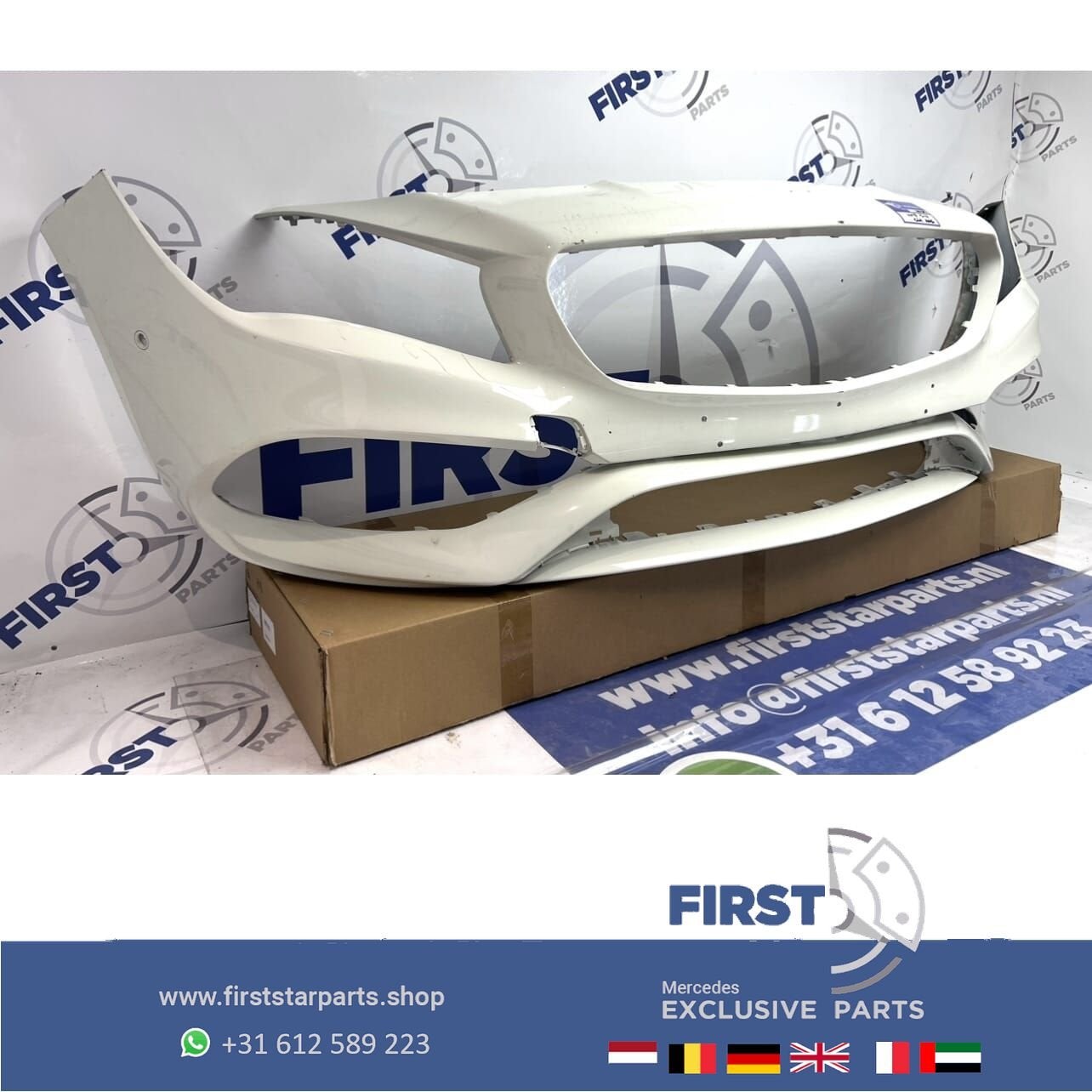 W117 CLA Facelift AMG Voorbumper wit 2013-2019, Gebruikt, -, Voor, Ophalen of Verzenden