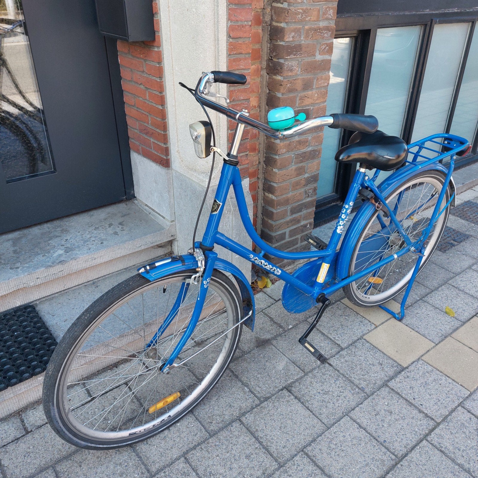 Prachtige meisjesfiets, Enlèvement, Frein à rétropédalage