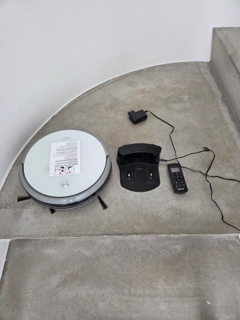 Robotstofzuiger medion, Ophalen, Zo goed als nieuw, Robotstofzuiger