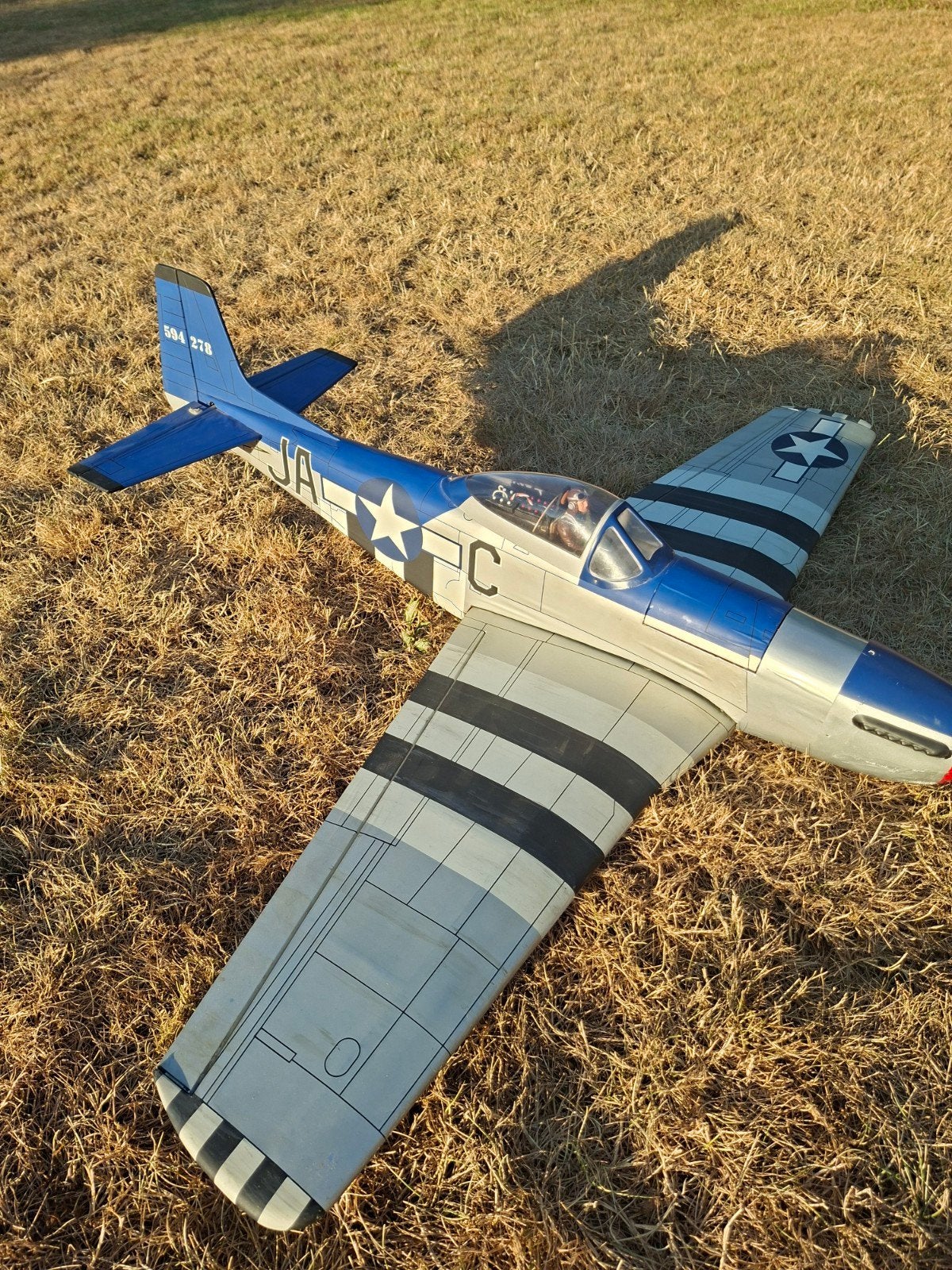 P51 Mustang, Hobby & Loisirs créatifs, Modélisme | Radiocommandé & Téléguidé | Avions, Enlèvement, Utilisé, Électro, RTF (Ready to Fly)