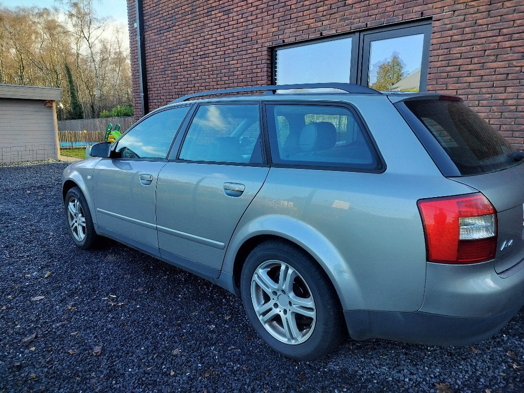 Audi A4 b6, Auto's, Audi, Voorwielaandrijving, 4 zetels, Electronic Stability Program (ESP), Zwart