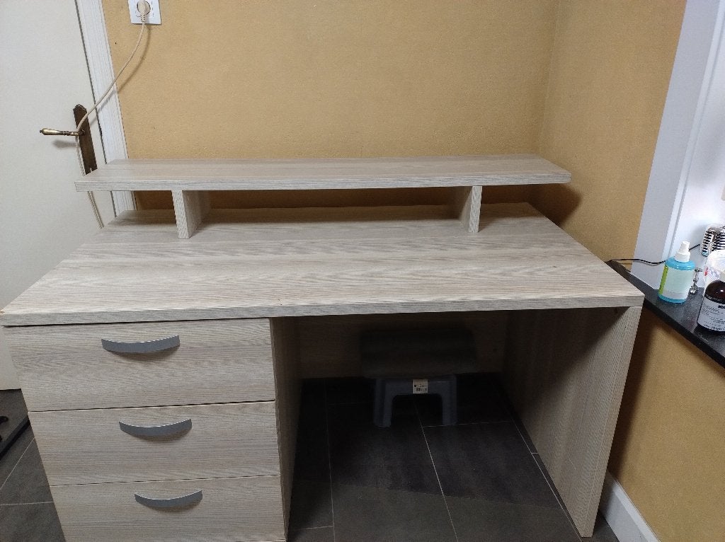 bureau, Huis en Inrichting, Bureaus, Ophalen, 74 cm, Schoolbureau, Zo goed als nieuw