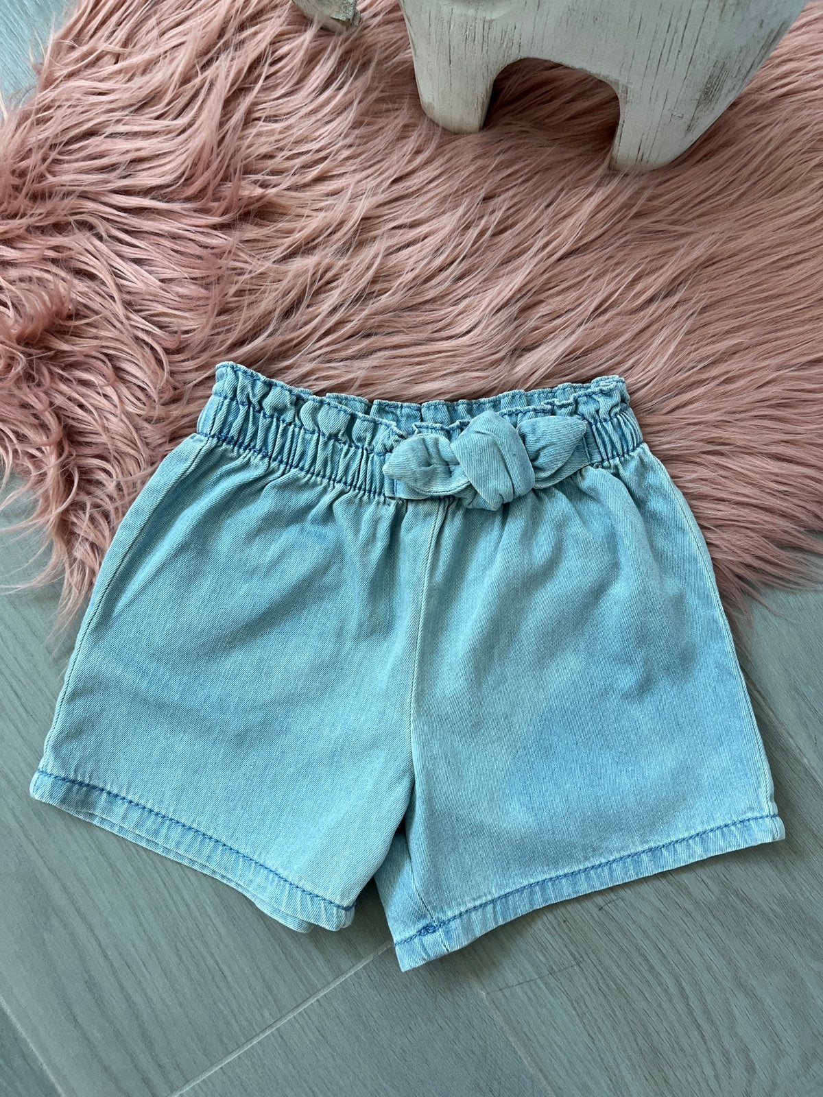 Short en jean, Enfants & Bébés, Vêtements enfant | Taille 92, Enlèvement ou Envoi, Comme neuf
